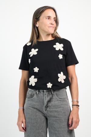 REMERA APLIQUES